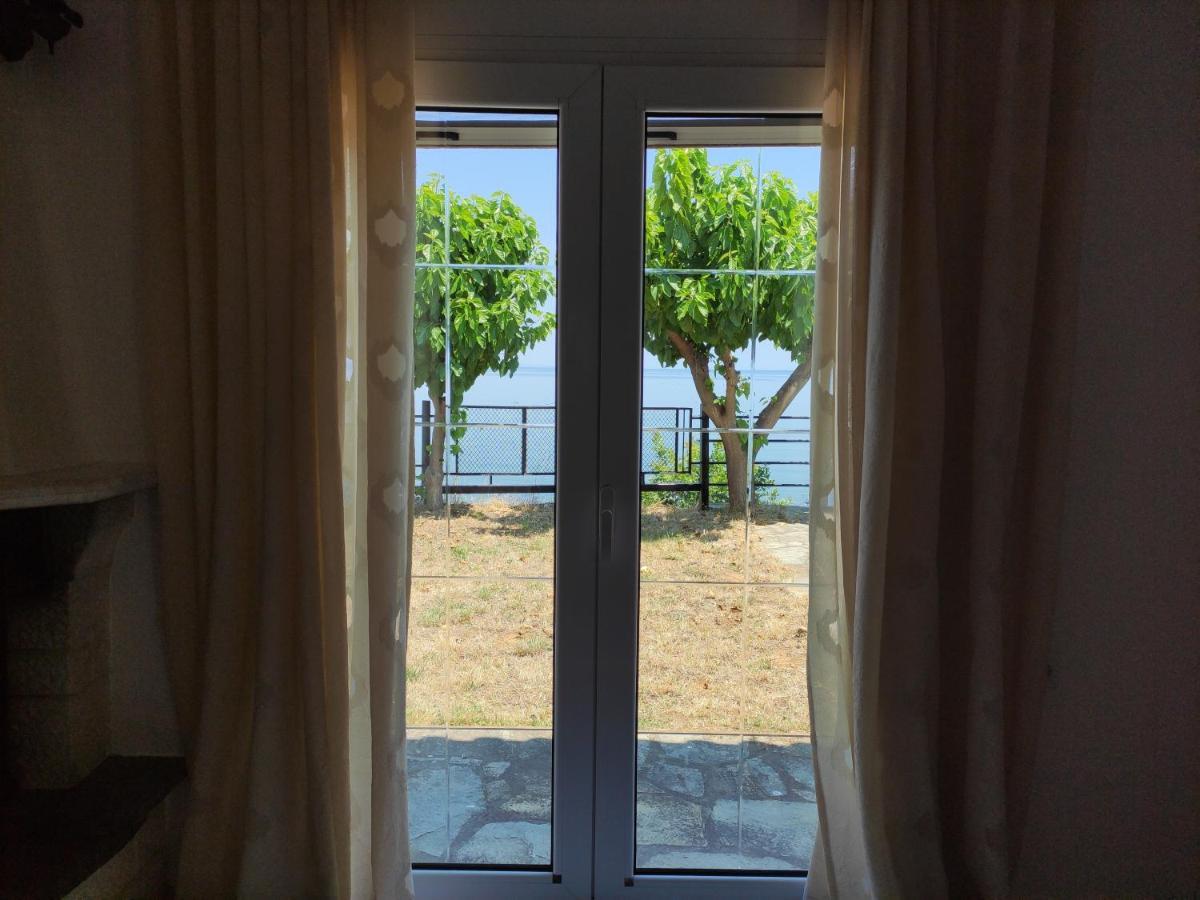 Villa White Clam Vintage House With Sea View & Garden Makrygialos Esterno foto